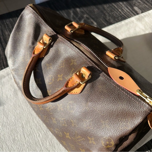 Louis Vuitton Speedy 30 - Picture 2 of 16